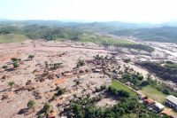 Mineradora Samarco é multada em R$250 milhões por catástrofe ambiental