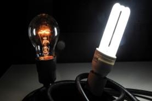 Venda de lâmpadas incandescentes está proibida no Brasil a partir de hoje