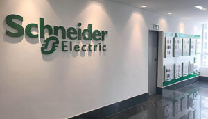 Schneider Electric divulga pesquisa sobre parcerias da indústria