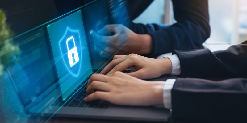 Seis passos para garantir a resiliência de cibersegurança da sua empresa 