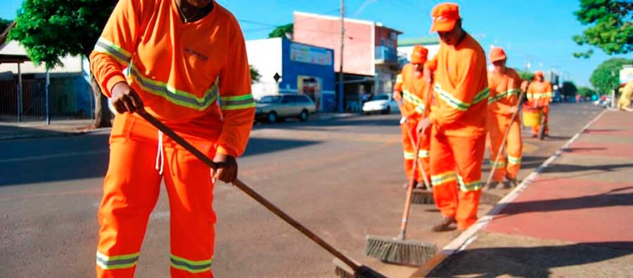 manutenção.net-Crescem-as-exigências-de-segurança-para-trabalhadores-da-limpeza-urbana