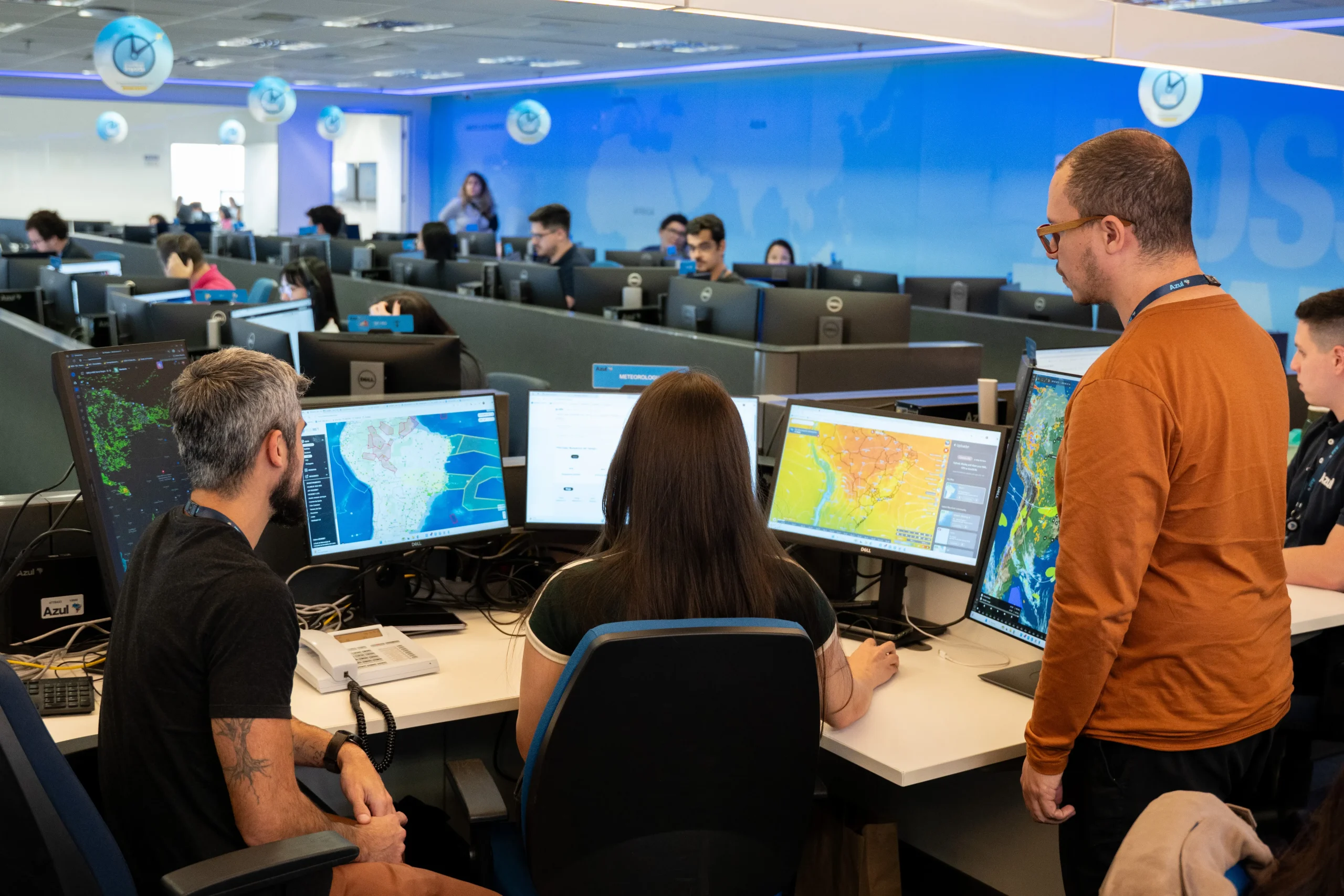 Meteorologistas CCO Azul_Isis Astasio (3)