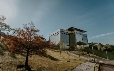 Brasil e Colômbia unem forças em iniciativa pioneira de transição energética e cidades inteligentes