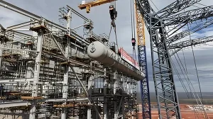 Arauco conclui o içamento do balão de vapor na maior caldeira de recuperação do mundo